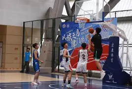 关于河北男篮奋力一击，力保不败之地！的信息