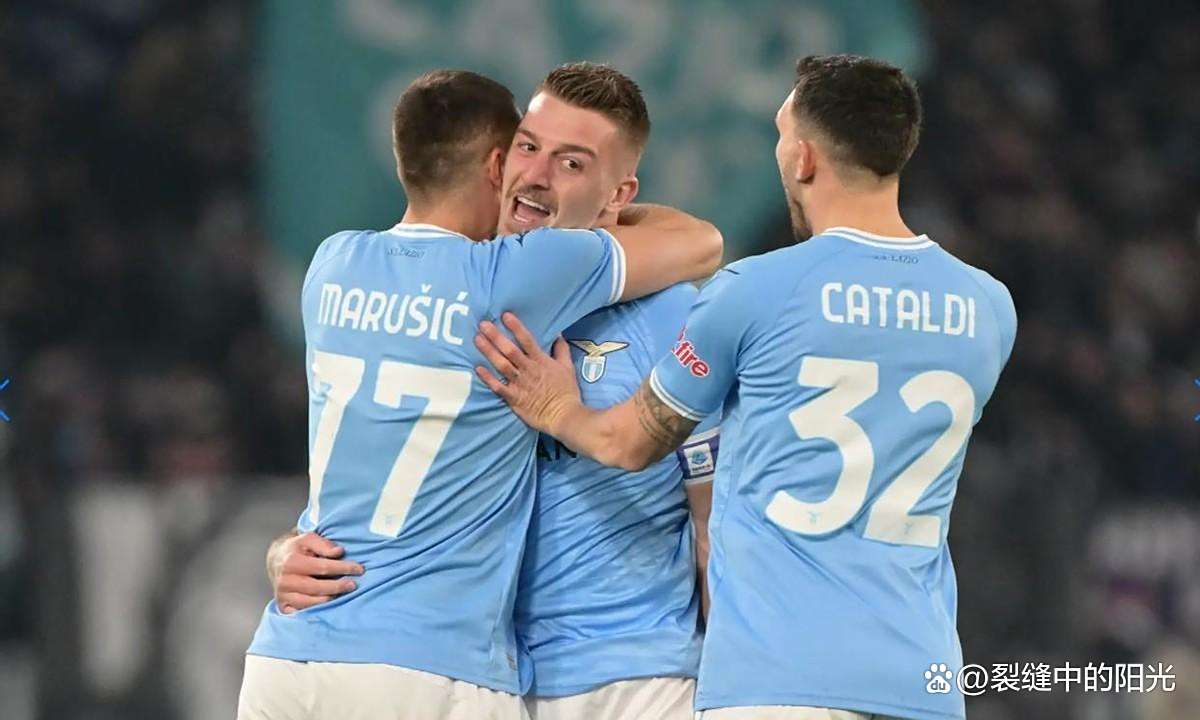 关于那不勒斯战胜帕尔马,保持连胜的信息 关于那不勒斯战胜帕尔马,保持连胜的信息