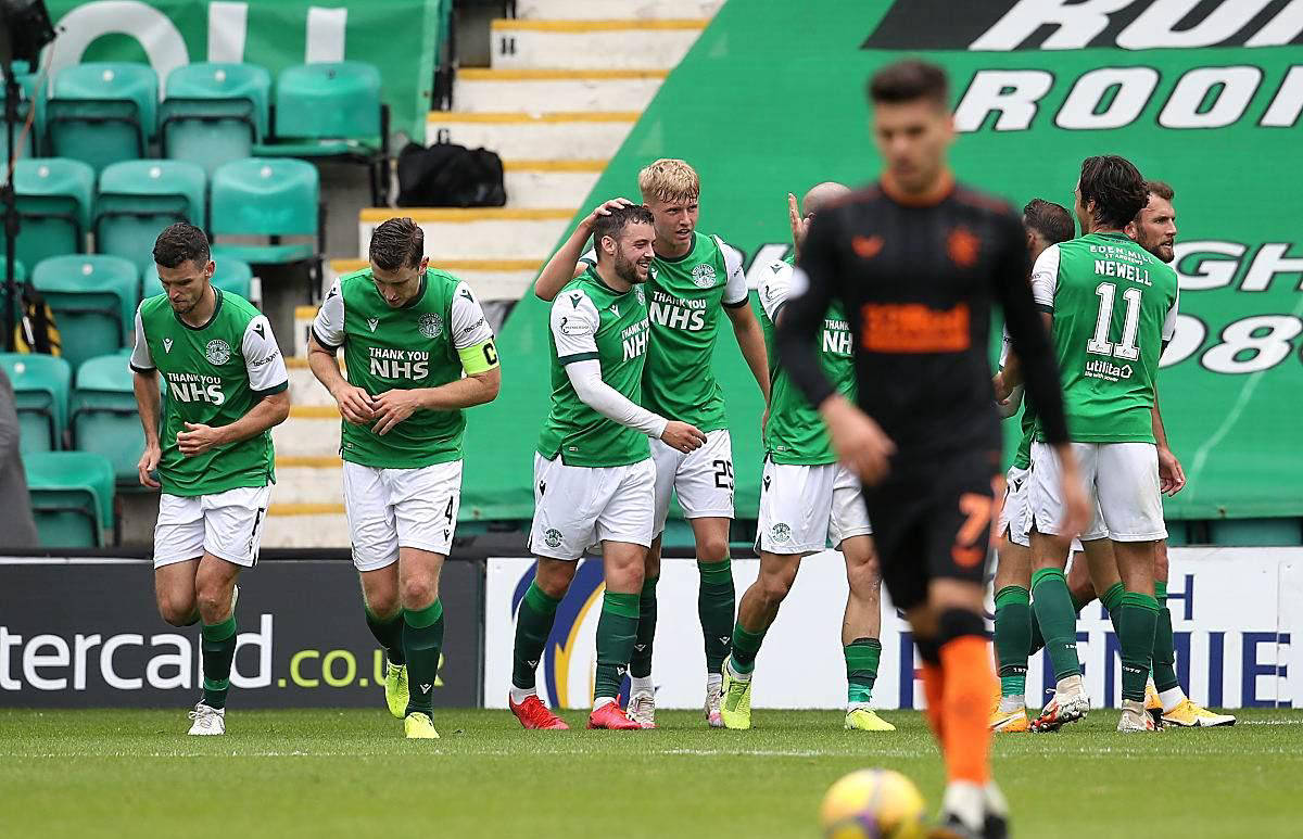 爱游戏官网网页版入口-汉堡主场逼平云达不莱梅，保持中游位置！