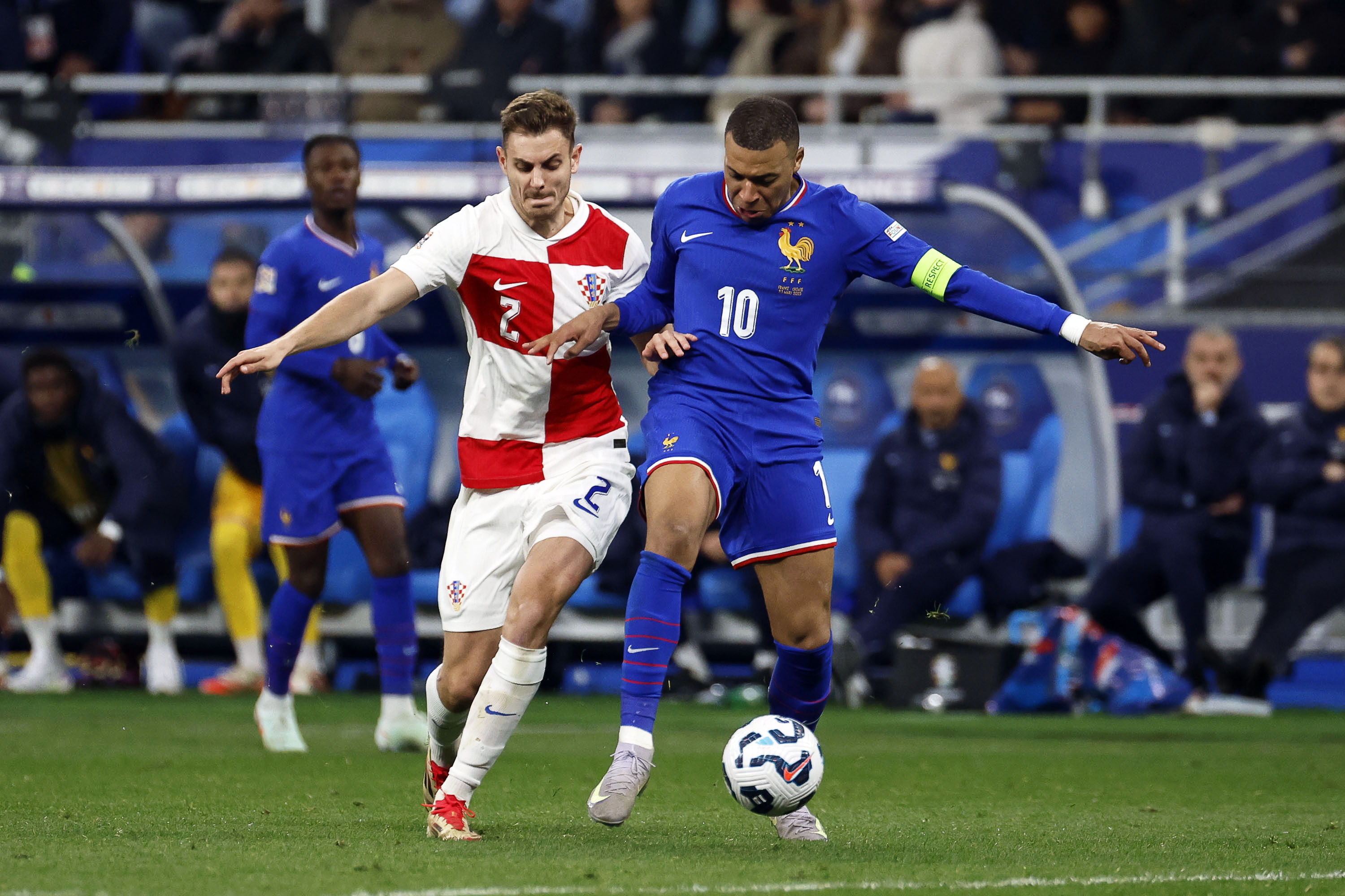 爱游戏中国官网-包含欧国联半决赛：球队实力拉开差距的词条