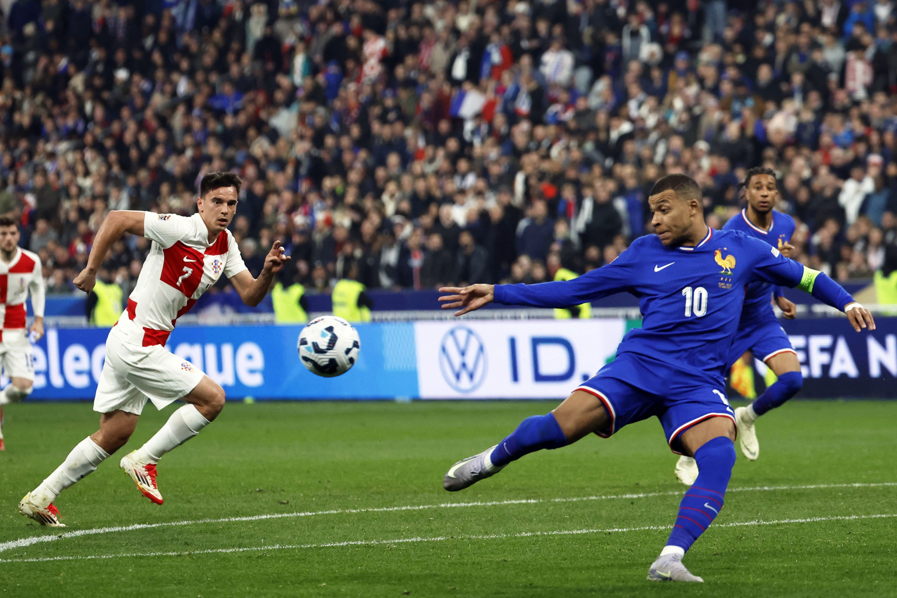 包含欧国联半决赛:球队实力拉开差距的词条 包含欧国联半决赛:球队实力拉开差距的词条