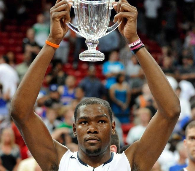 关于世界杯篮球赛场上球员飒爽英姿,实力强劲的信息 关于世界杯篮球赛场上球员飒爽英姿,实力强劲的信息