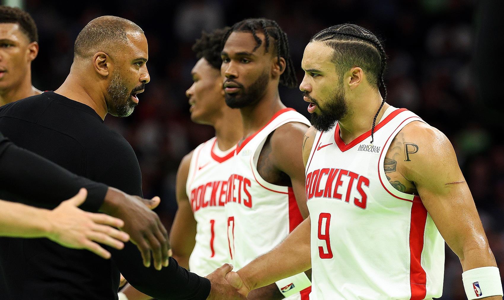 关于火箭队主力受伤,球队战力再次受损的信息 关于火箭队主力受伤,球队战力再次受损的信息