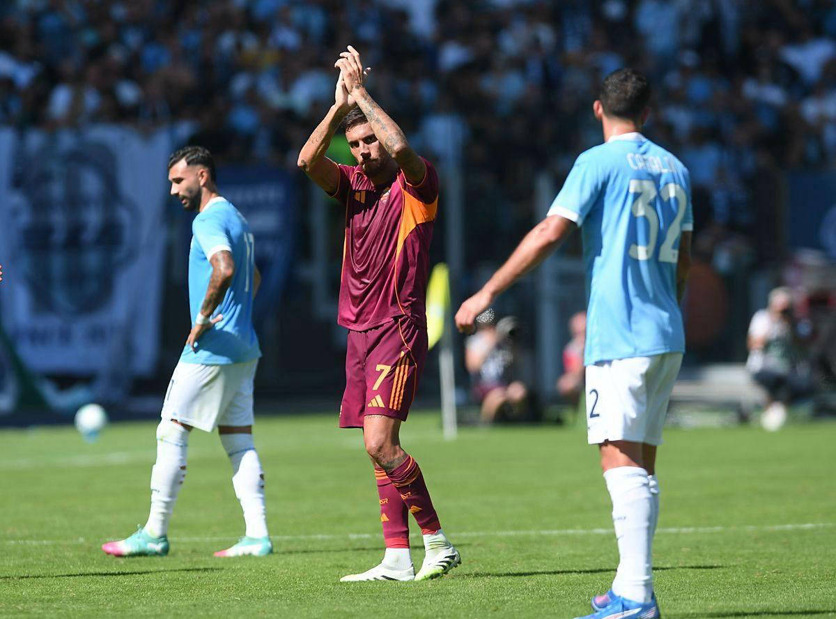 弗赖堡逼平竞争对手，保持不败战绩