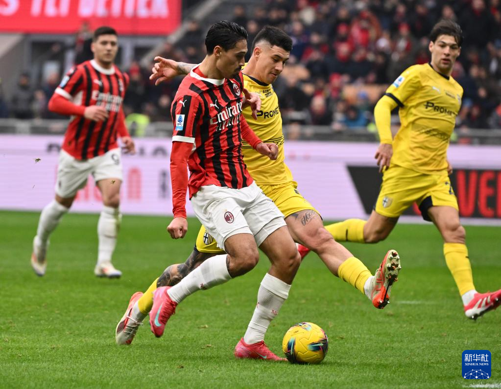 关于帕尔马球员互相配合默契,实现完美进球的信息 关于帕尔马球员互相配合默契,实现完美进球的信息