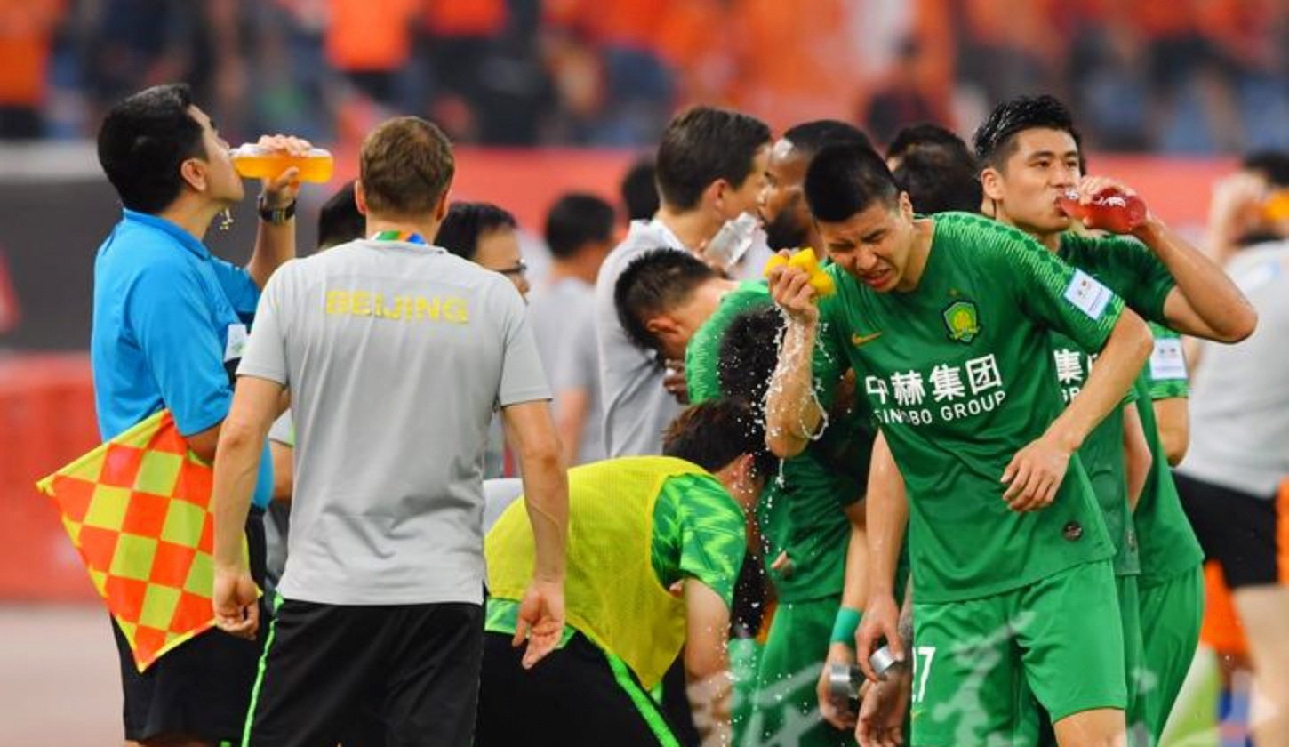 上港客场击败鲁能取得胜利